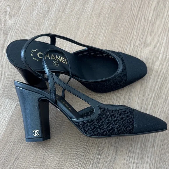 Chanel 2025 Interlocking CC Logo Slingback - Picture 5 of 8
